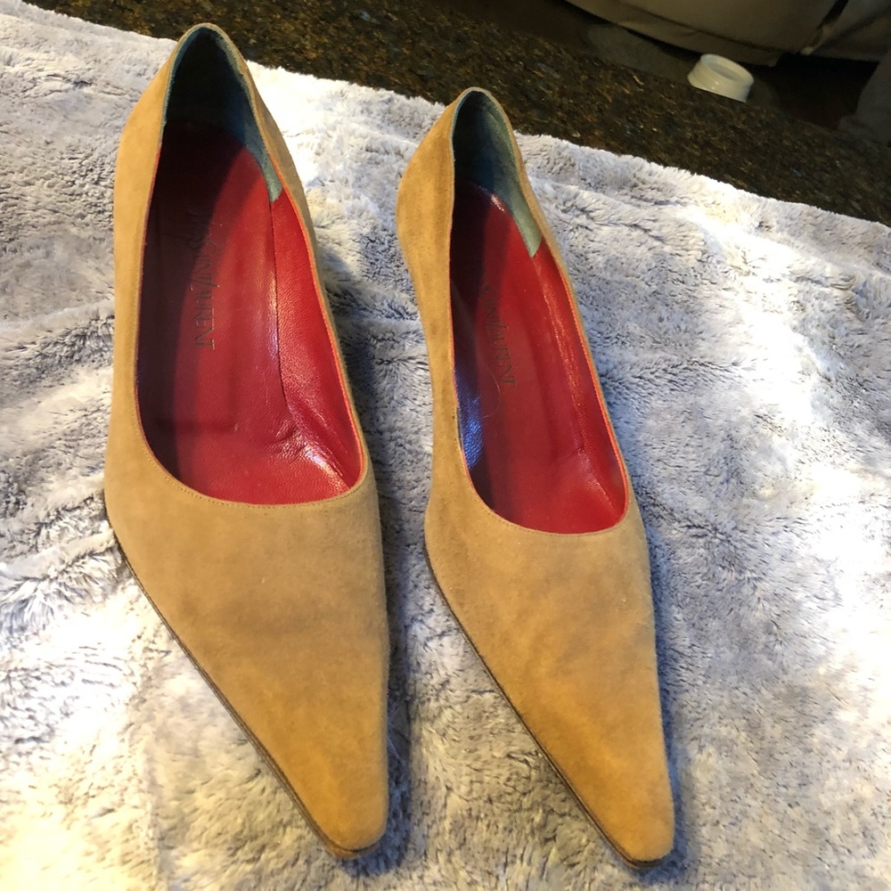 Yves saint Laurent camel suede heels